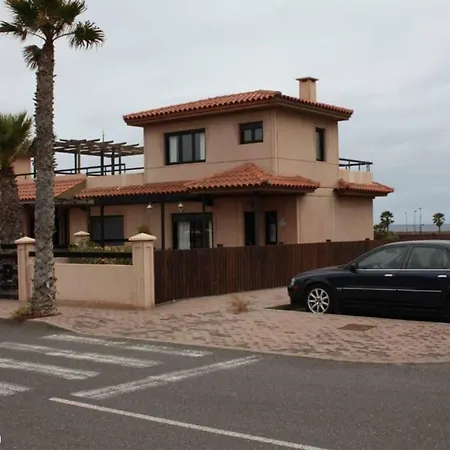 Ocean View 2Bed/Bath House